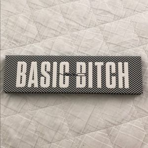COPY - Brand new MAC basic bitch palette